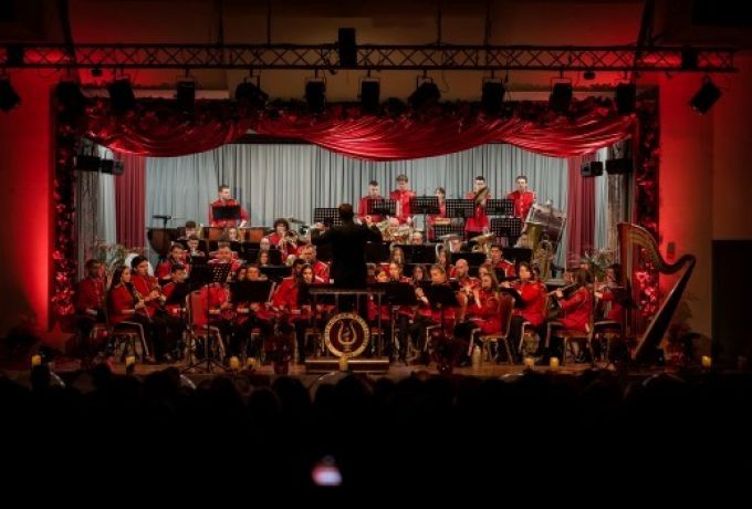 Πρωτοχρονιάτικη Συναυλία Φιλαρμονικής Λουτρακίου: Μουσική, λάμψη και αισιοδοξία για τη νέα χρονιά